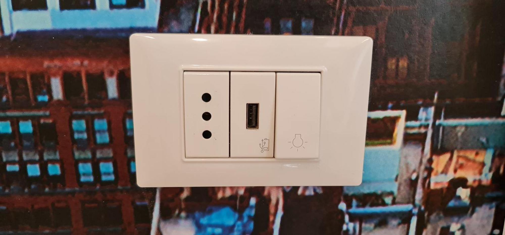 Bsuites Trieste In Centro Storico Con Wifi Padova Bilik gambar